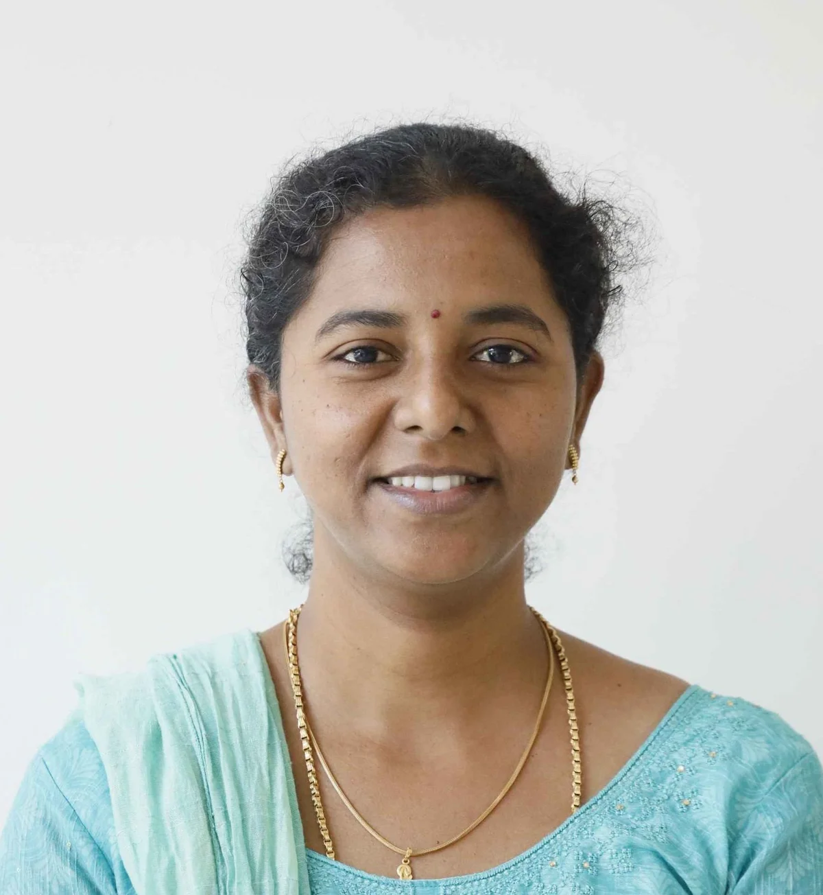 Ms. Kalpana R